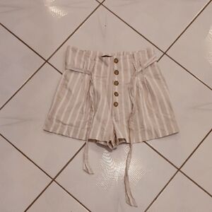 4/$80 Beige & White Stiped High Waist Shorts - Size Small